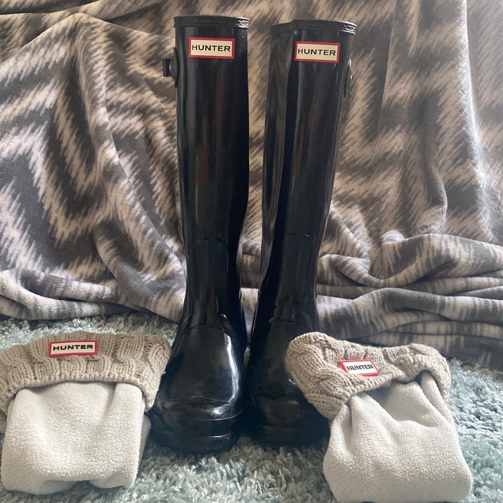 Hunter boots with leg warmer socks!